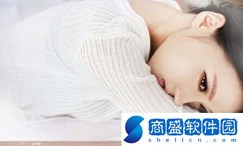 日本csgo大姐姐awp多少錢：從游戲內4750美元到現實中數千美元的頂級狙擊手裝備背后故事